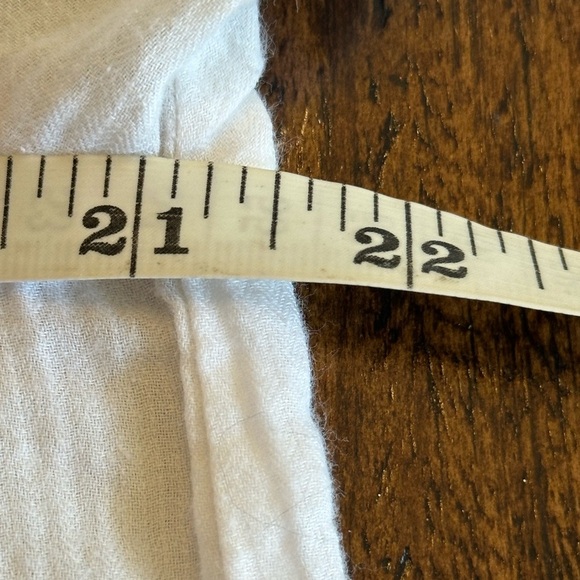 Lovestitch | 100% Cotton Embroidered Gauzy Blouse w/Split Neckline, Size S/M - Picture 5 of 10